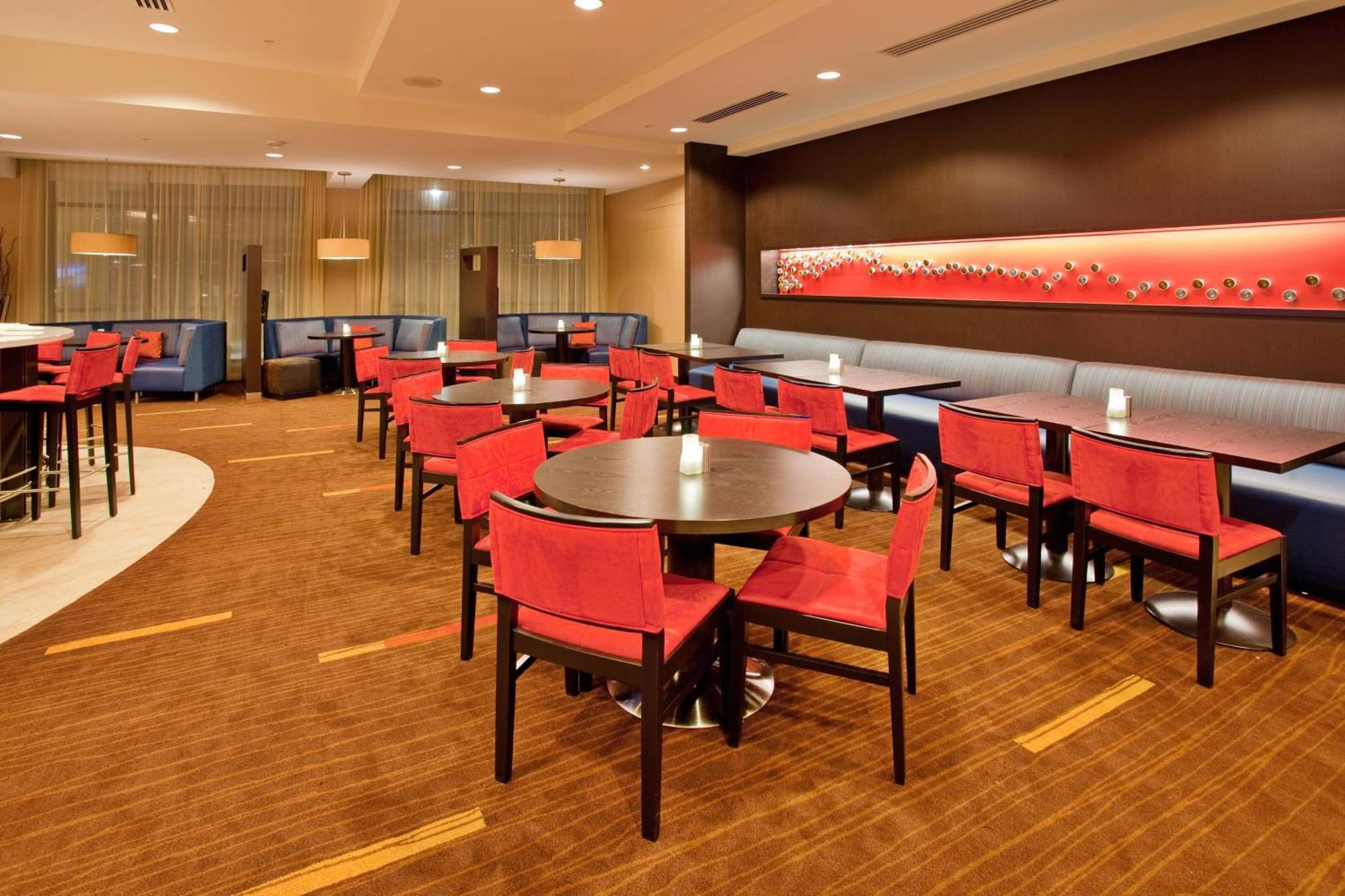 Courtyard By Marriott Pittsburgh North/Cranberry Woods Hotel Cranberry Township Exterior photo