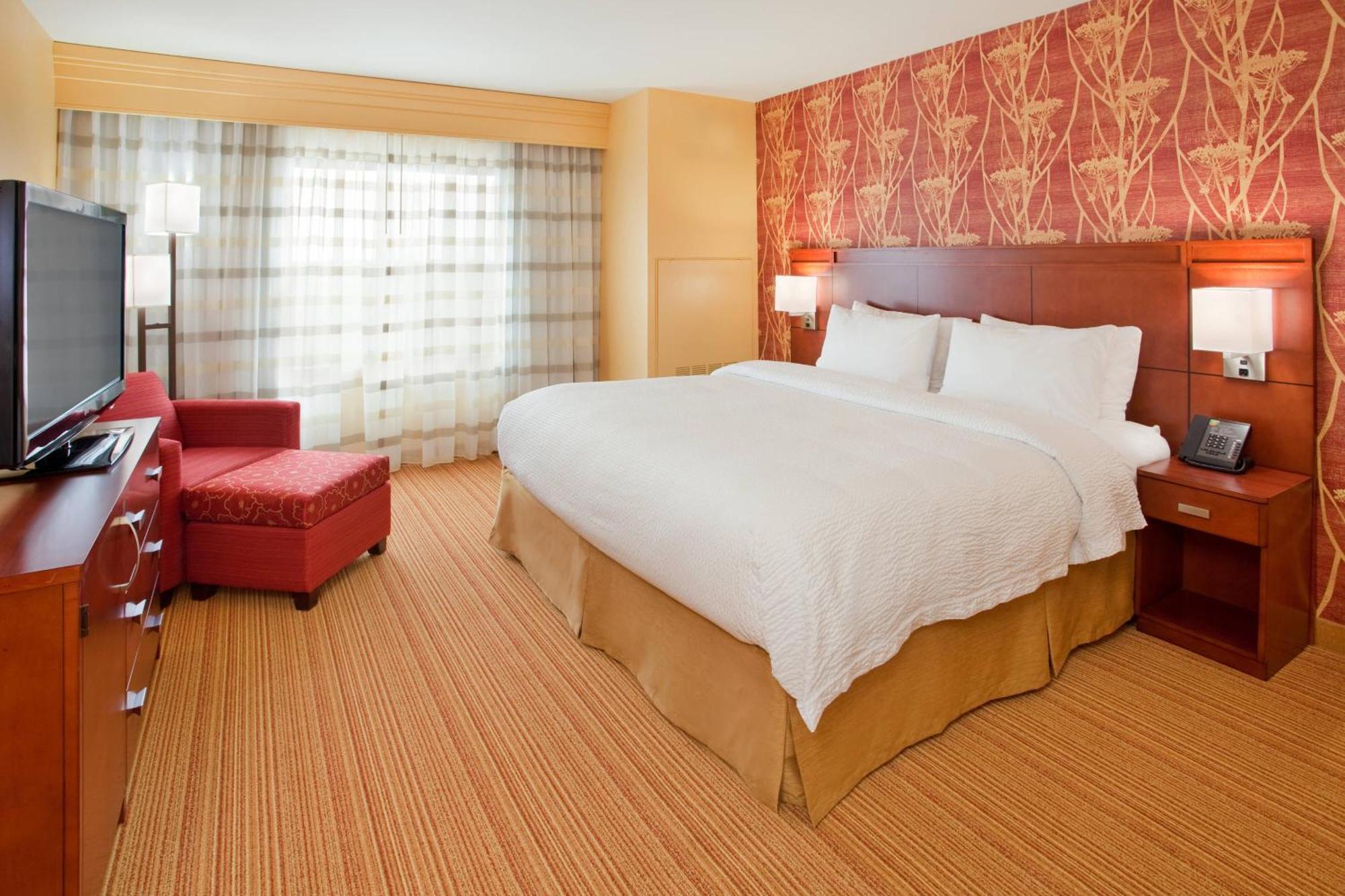 Courtyard By Marriott Pittsburgh North/Cranberry Woods Hotel Cranberry Township Exterior photo